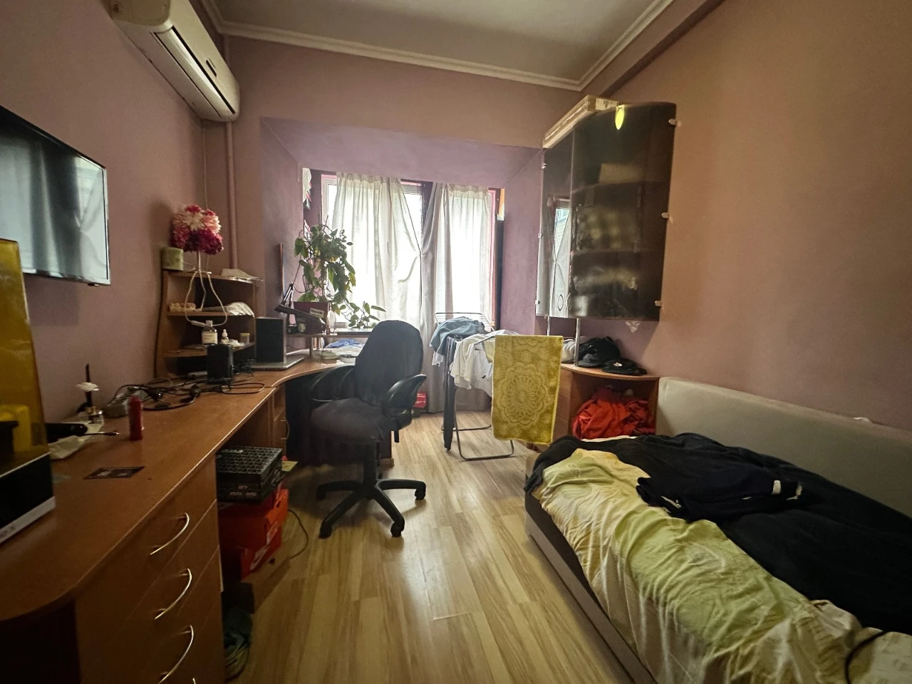 Без комісії. Продаж 3-кімнтана. Центр. В. Васильківська 112