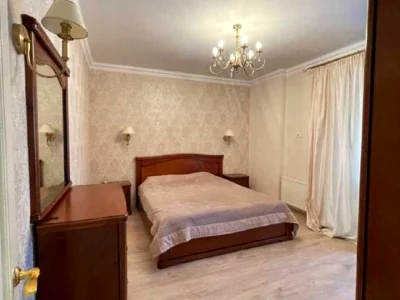 Квартира. Київ, Дніпровська набережна вул.