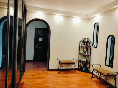 Продаж 3 кімнатної квартири вул. Григоренко Петра 1а, м. Поз