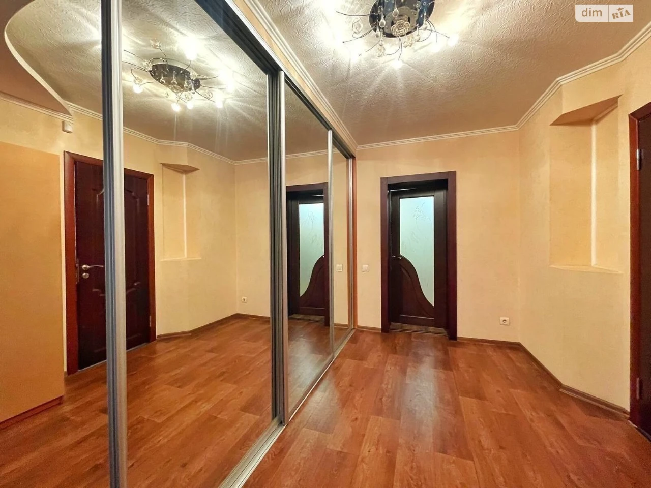 Продаж Квартира Центральний
