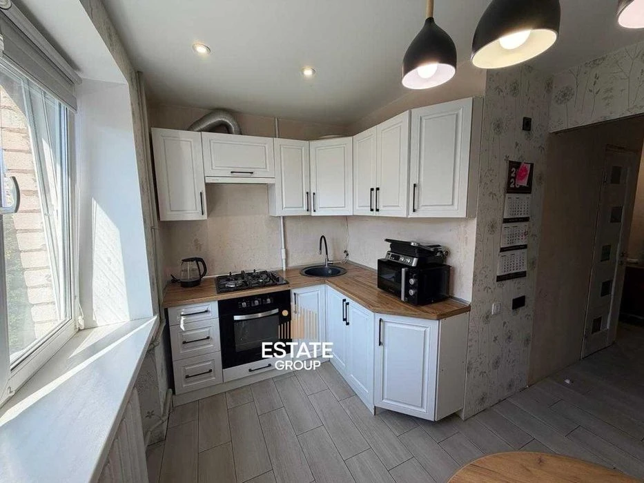 Продам 3к квартиру в районі вулиці Незалежності (Титова)