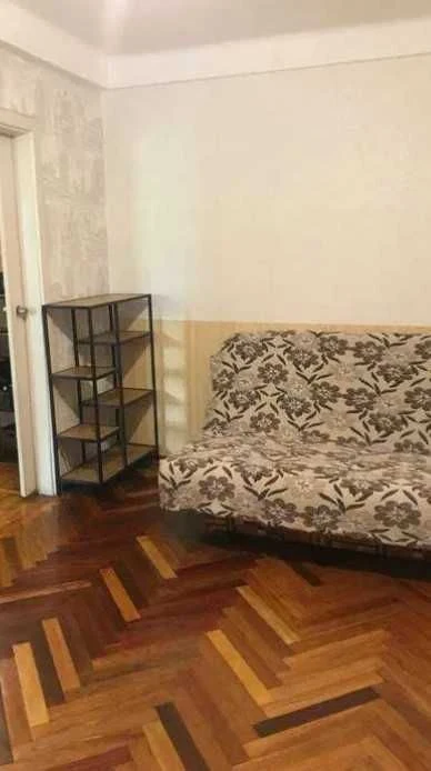 •• 1-кімнатна квартира 34 м2 біля пр-т Голосіївський // метр