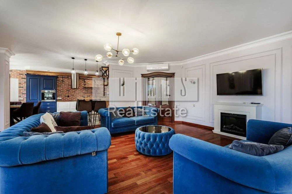 Продажа 4-комнатной квартиры, 181 м², ул. Старонаводницкая,
