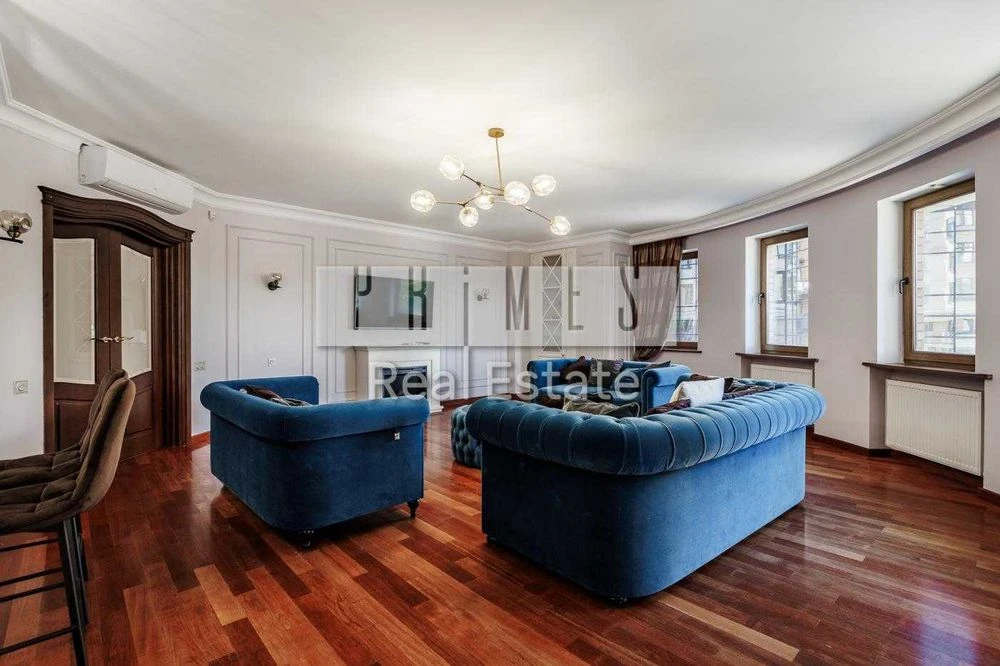 Продажа 4-комнатной квартиры, 181 м², ул. Старонаводницкая,