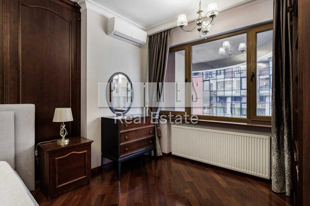 Продажа 4-комнатной квартиры, 181 м², ул. Старонаводницкая,
