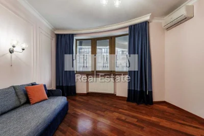 Продажа 4-комнатной квартиры, 181 м², ул. Старонаводницкая,