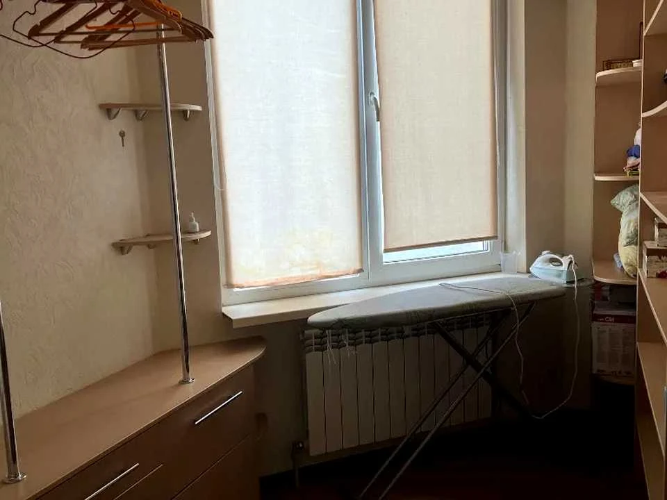 Будинок. Дніпро, Василівська вул.