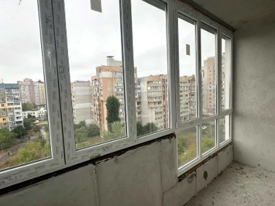 Квартира. Черкаси, Героїв Дніпра вул., (Будинок)