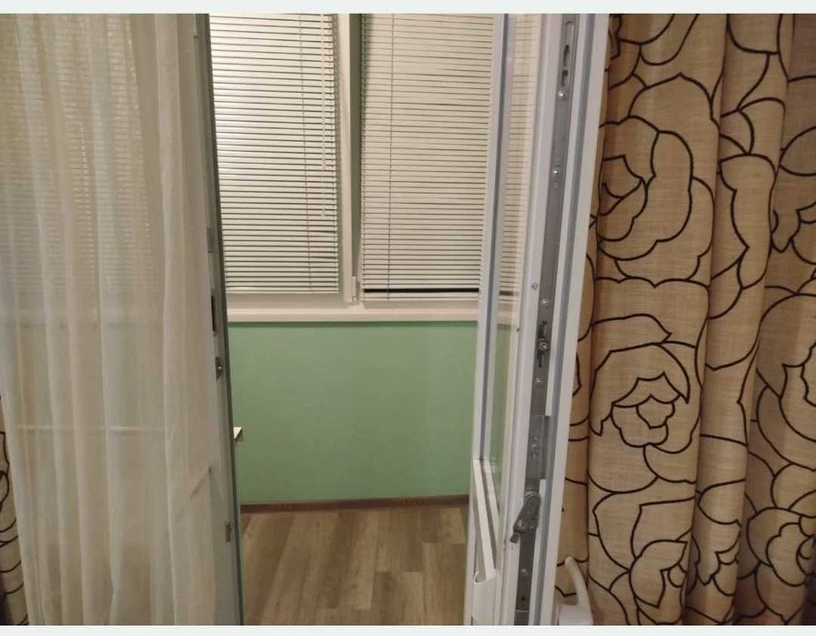 Продаж 4-кімнатної квартири, Салтівка, м. Студентська, м Ака