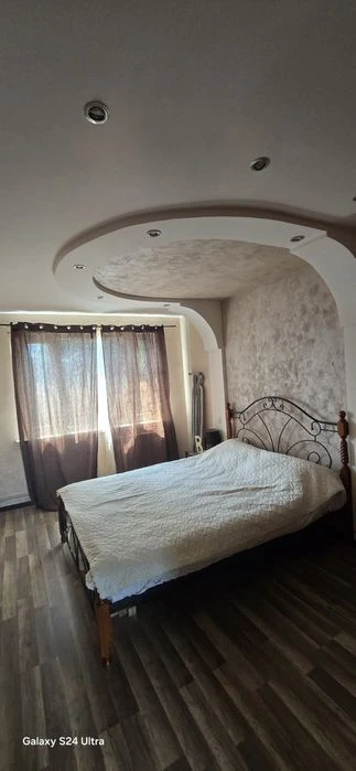 Продам 2кімн кв біля метро Олексіївська