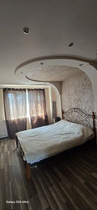 Продам 2кімн кв біля метро Олексіївська