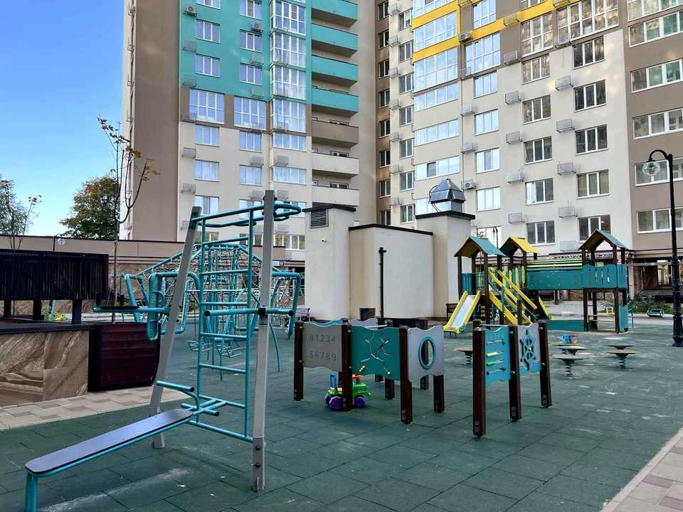 Квартира. Київ, Академіка Заболотного вул.