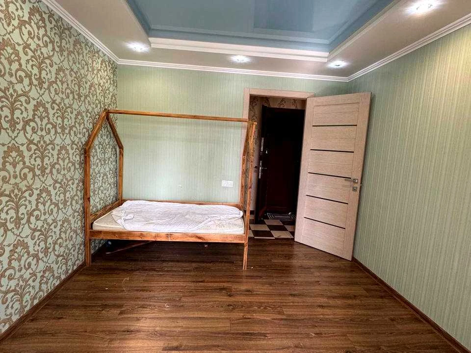 Квартира. Київ, Ореста Левицького вул. (Академіка Курчатова)