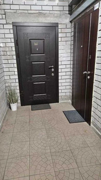 Продам 3 комн. квартиру ЖК Созидатель 2013 год с ремонтом и