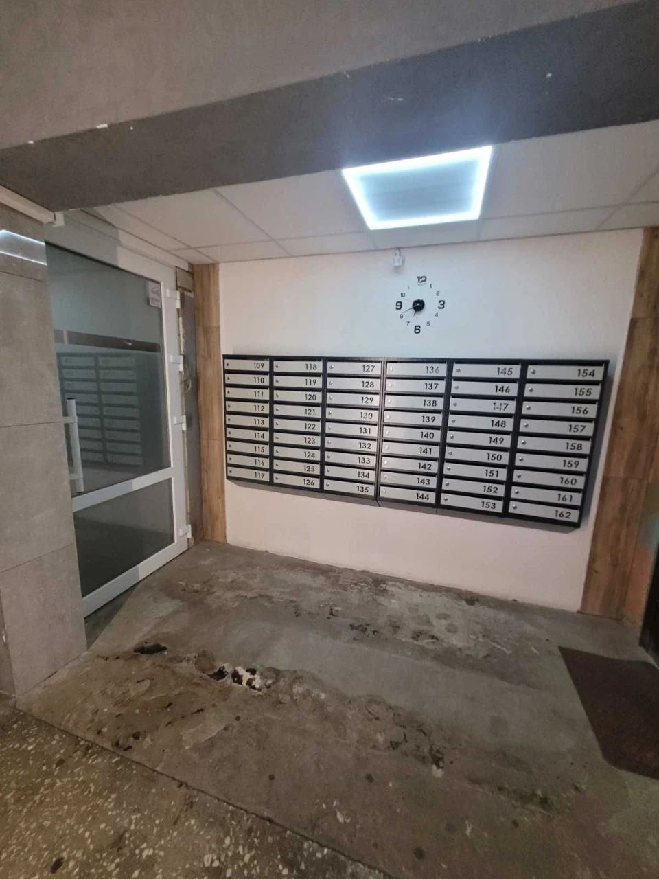 Продам 1к Оболонський р-н м Мінська вул Левка Лук'яненка вул