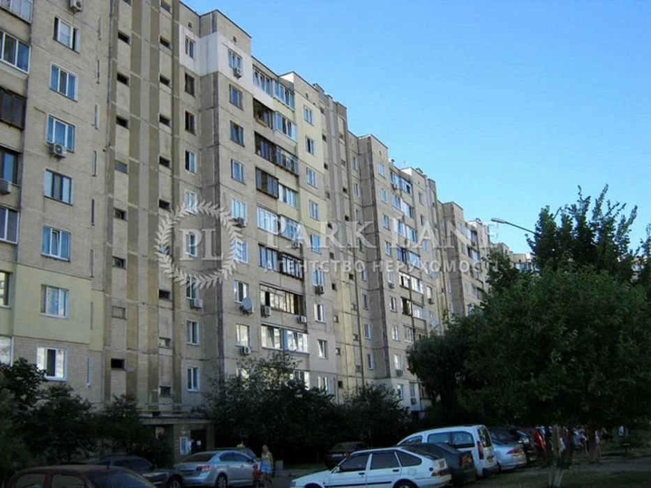 3к Драгоманова 25 Газ поруч метро Позняки Осокорки
