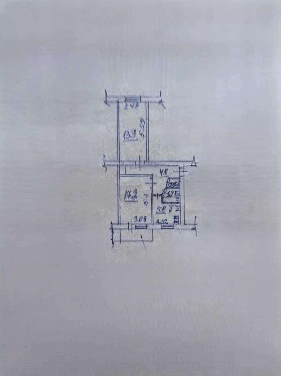 2-кімнатна 48 м² поверх - 3, цегляний будинок, газ, світло н
