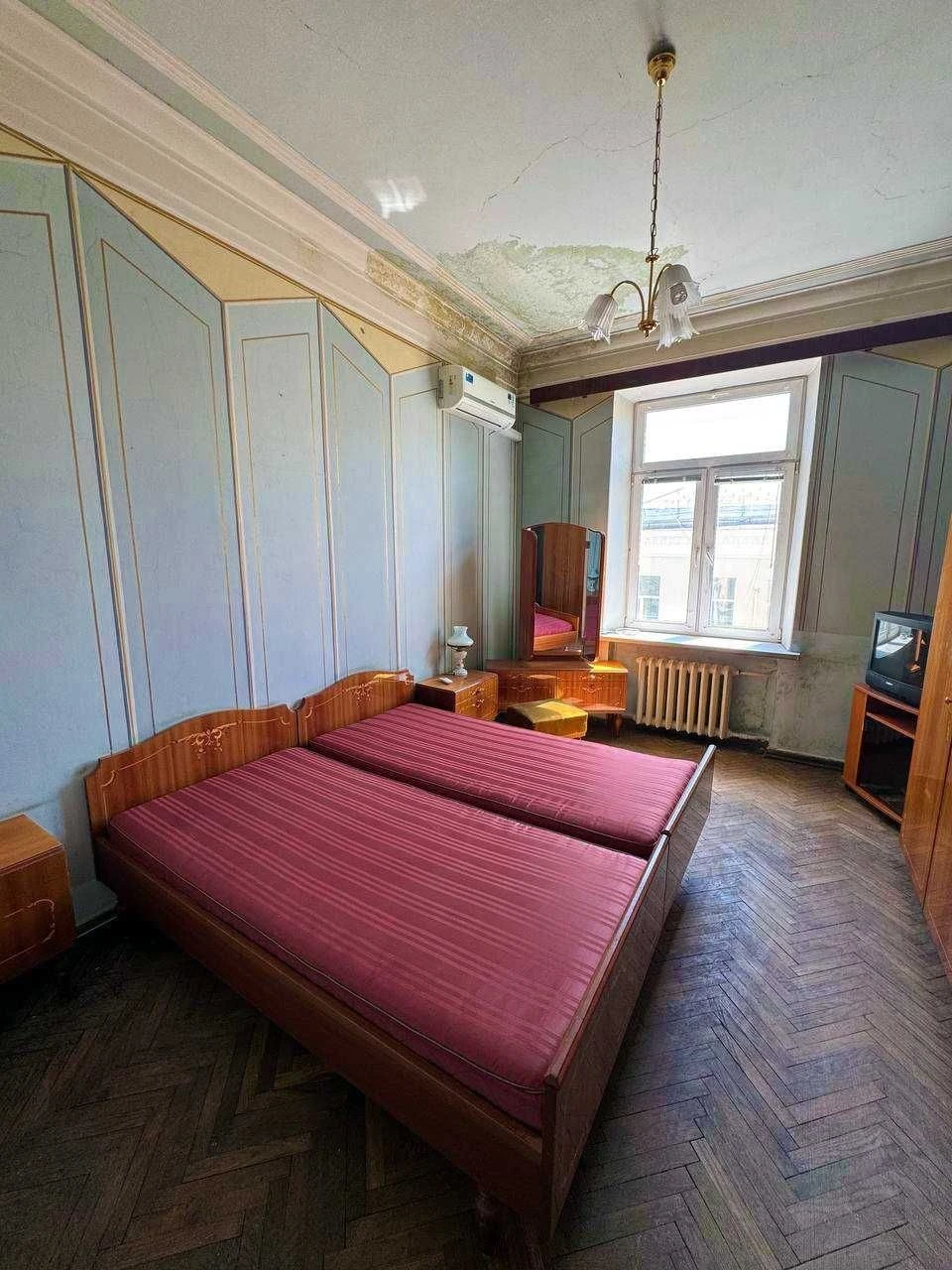 Продаж 3 кімн квартири вул Пилипа Орлика 10, Печерський Уряд