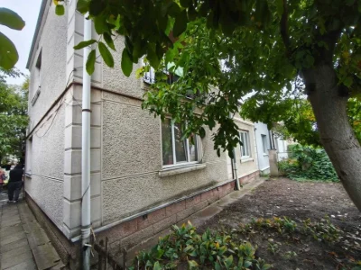 ТЕРМІНОВО Продаж 4-кімн. будинку 119м² і ділянки 2.7 сот. ву