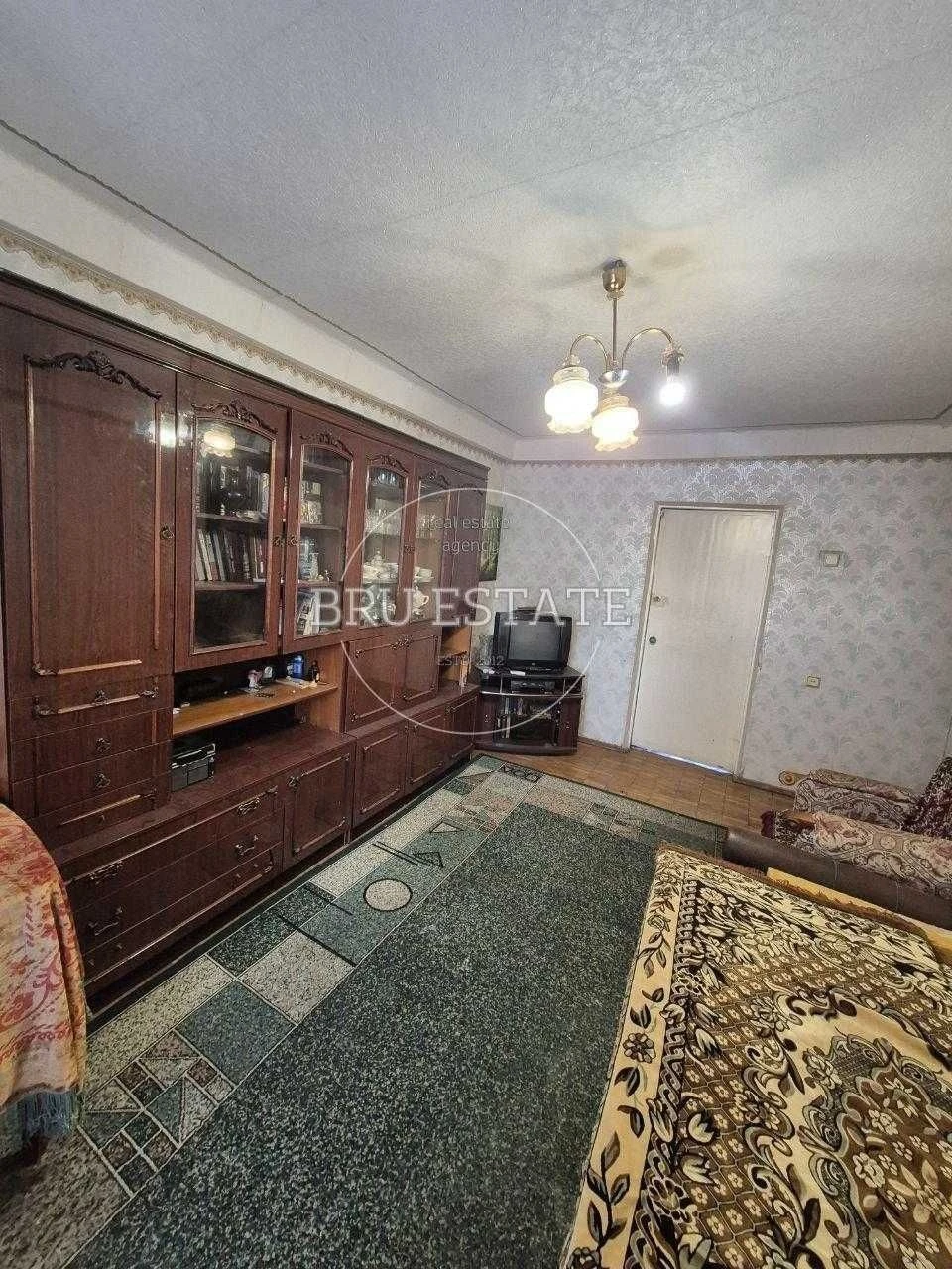 Продам 3к квартиру Березняки Миколайчука 13 поряд Русановка