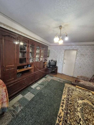 Продам 3к квартиру Березняки Миколайчука 13 поряд Русановка