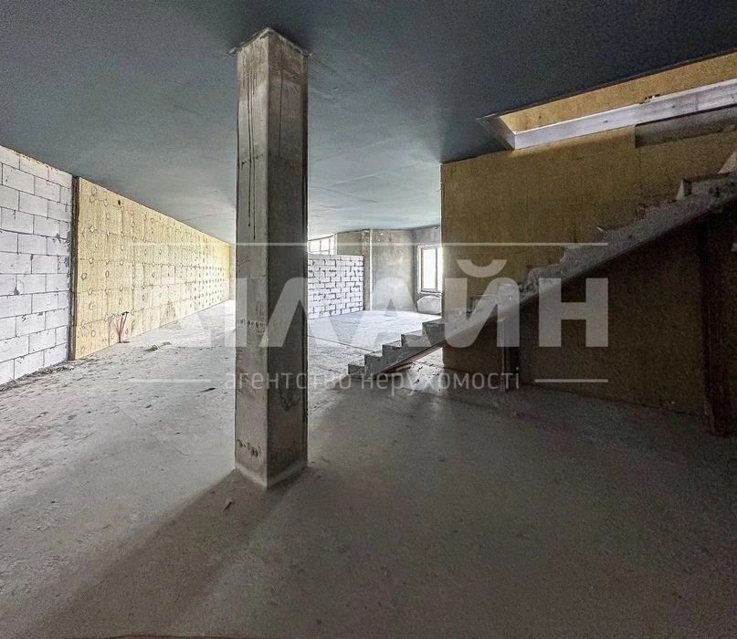 The lowest price for 200 m2 with a panoramic view