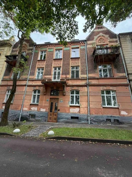 Продаж елітної квартири з каміном біля Політехніки, вул. Арх