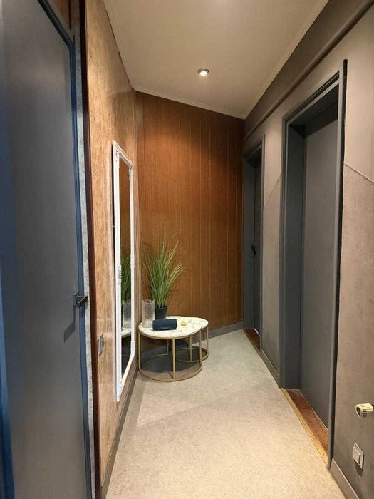 Продається 3 кімнатна , особнячого типу , ремонт, Херсонська