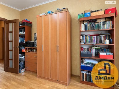 Продаж Квартира Дарницький