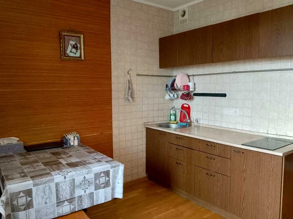 Квартира. Київ, Райдужна вул.