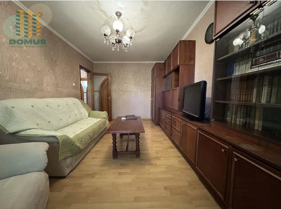 Продам 3 комн Таирова. просп. Небесной Сотни. Лучшая цена! М