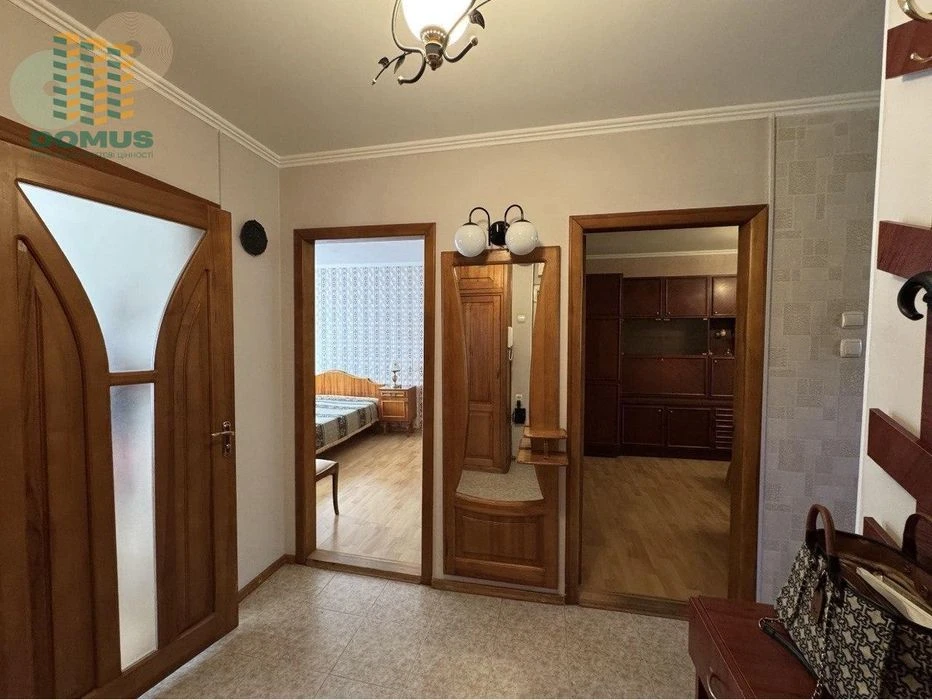 Продам 3 комн Таирова. просп. Небесной Сотни. Лучшая цена! М