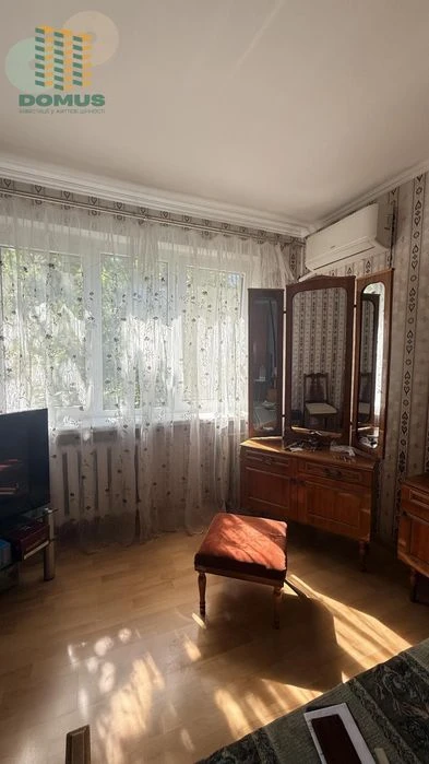 Продам 3 комн Таирова. просп. Небесной Сотни. Лучшая цена! М