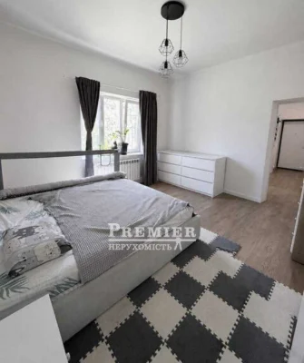 4-кімнатна квартира 100 м² біля Золотого Берега, ремонт
