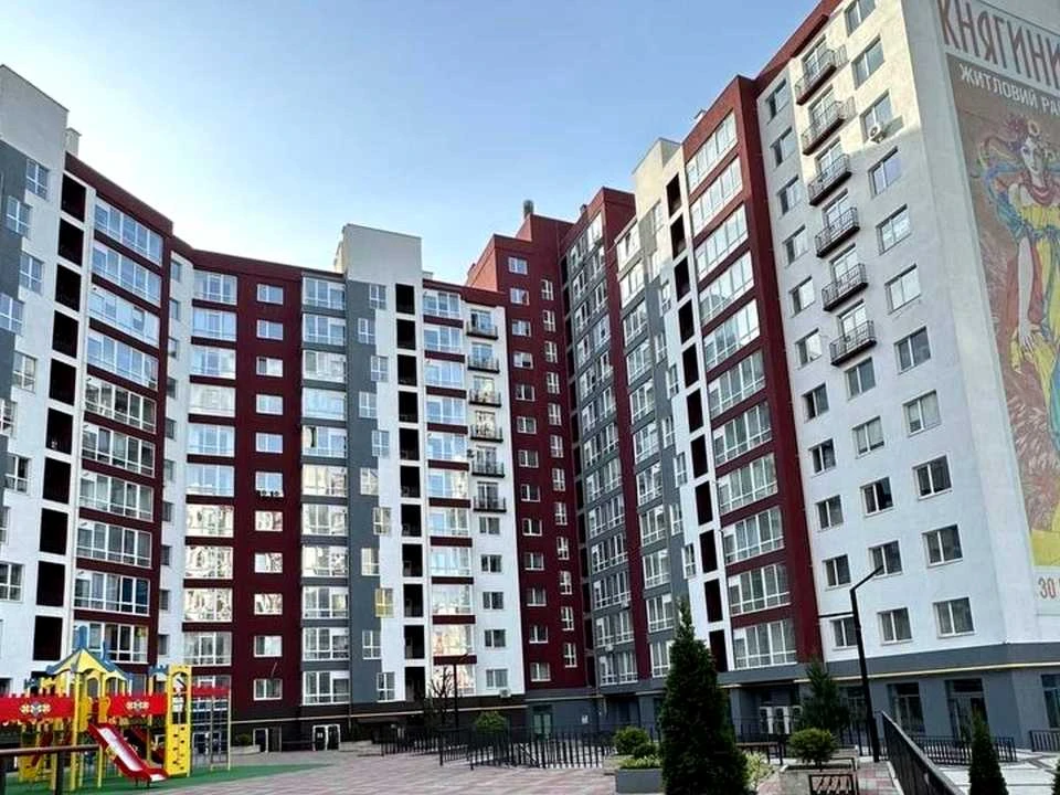 Квартира. Івано-Франківськ, Княгинин вул., (Будинок 9)