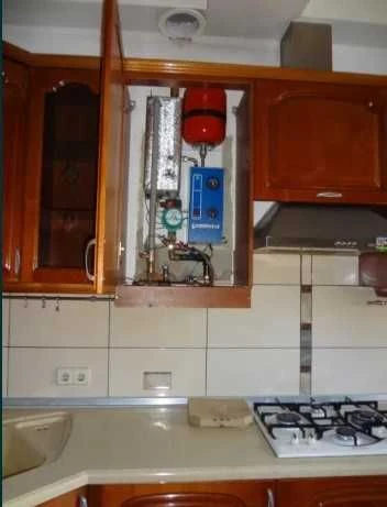Продам 2к квартиру 72м2, Центр, метро Майдан Конституции, ра