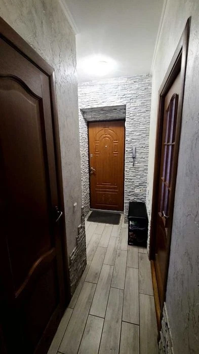 родається затишна 1-кімнатна квартира в районі Хвильового (М