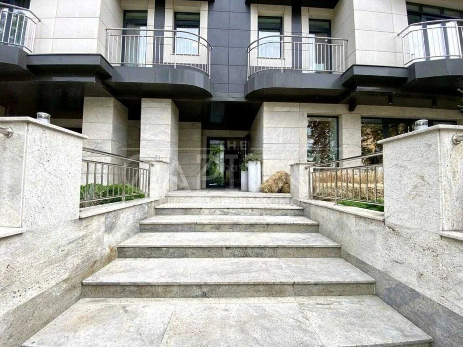 Sale / Apartment / 163 m2 / Residential complex Tarasovskiy Apartments / Hall