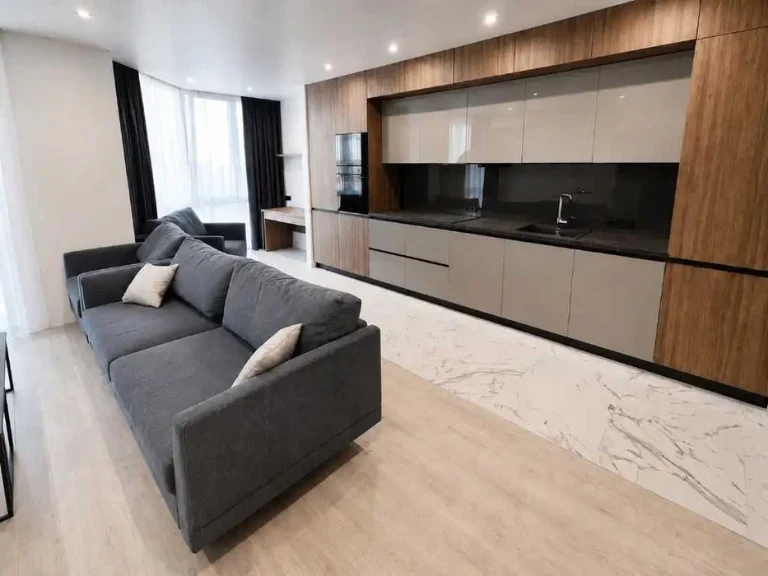 Продам 3-к квартиру с ремонтом в ЖК Янтарный