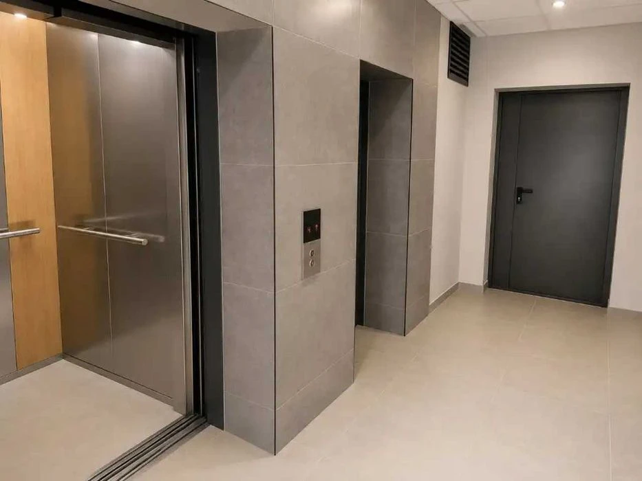 Продам 3-к квартиру с ремонтом в ЖК Янтарный