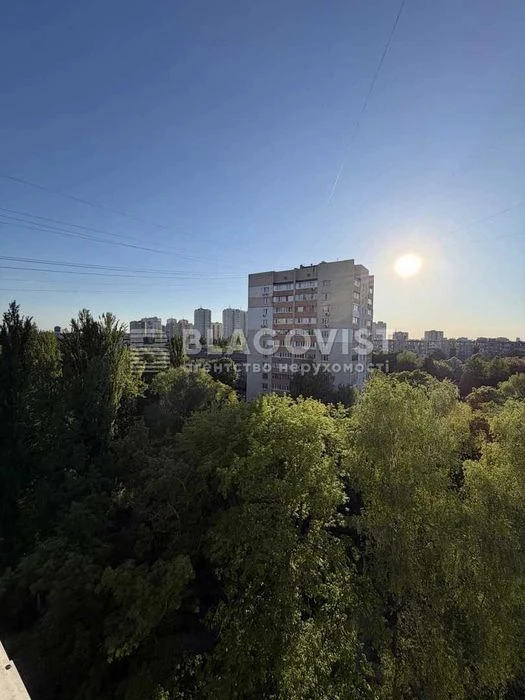 Топ! Локація Продаж.2-кім квартири вул.І.Дзюба 2-Б Святошинс