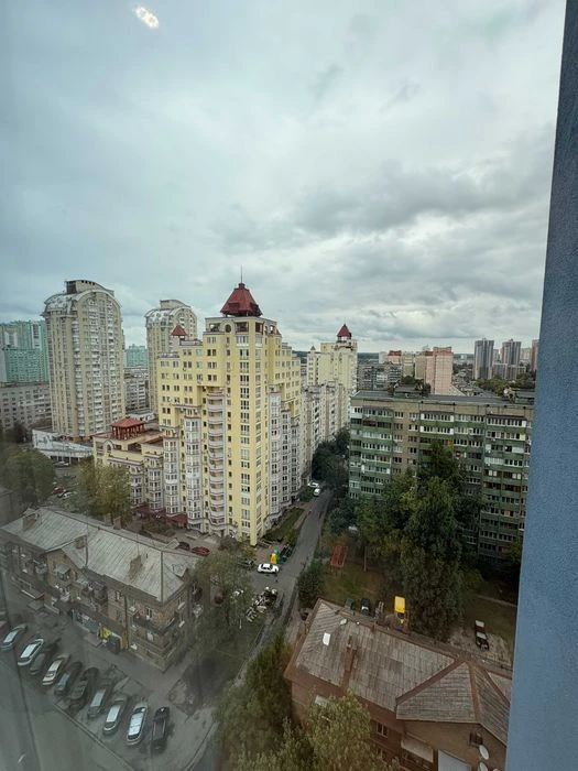 БЕЗ% Продам 3-к квартиру ЖК Вишиванка, вул. Пріорська 16 які