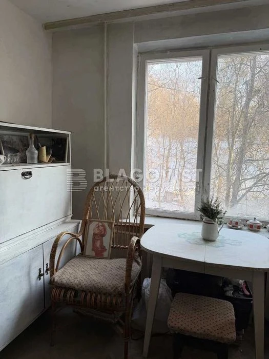 Вигідно! Продаж! На Печерську біля Ботанічного Саду 1-кім кв