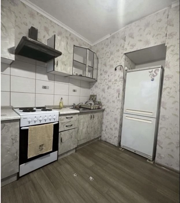 Продається 1-кімнатна квартира район Космос, вул. Космічна