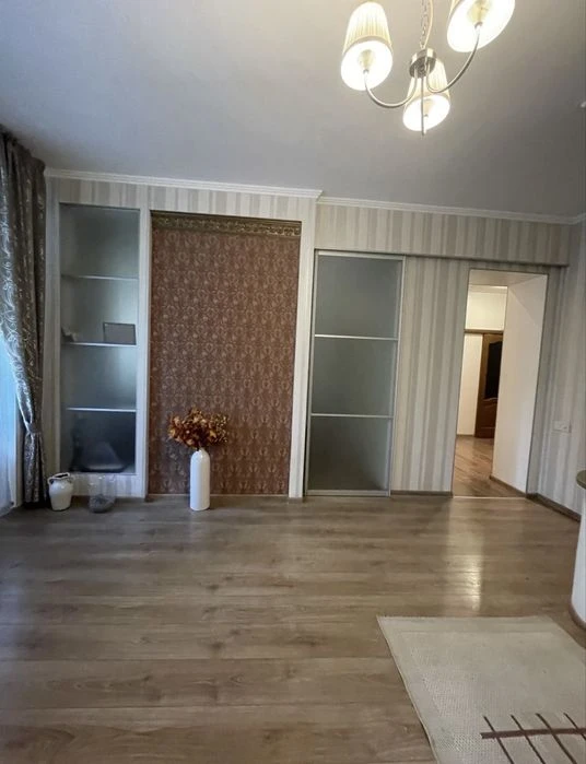Продається 2-кімнатна квартира Центр, вул. Перша Ливарна (Кр