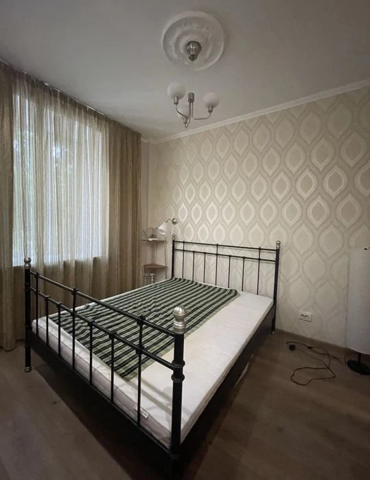Продається 2-кімнатна квартира Центр, вул. Перша Ливарна (Кр