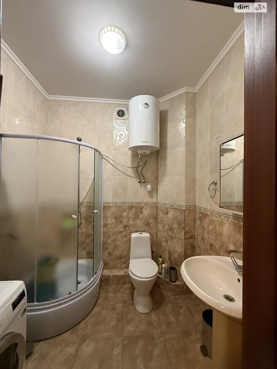 For Sale Apartment Center