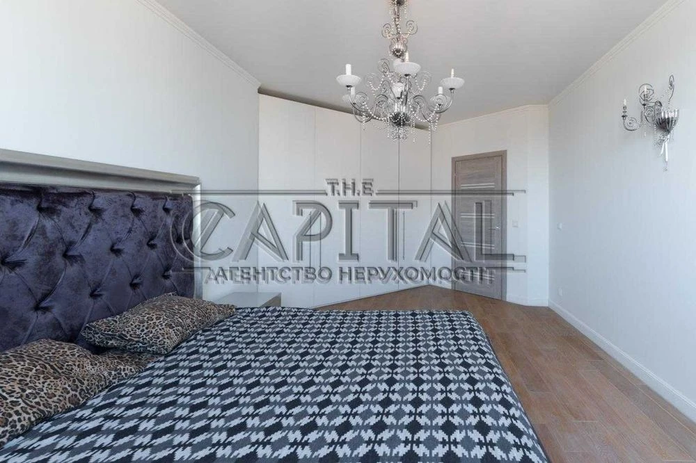 Продаж 4 кімнатної квартири ЖК Корона 140 кв.м.