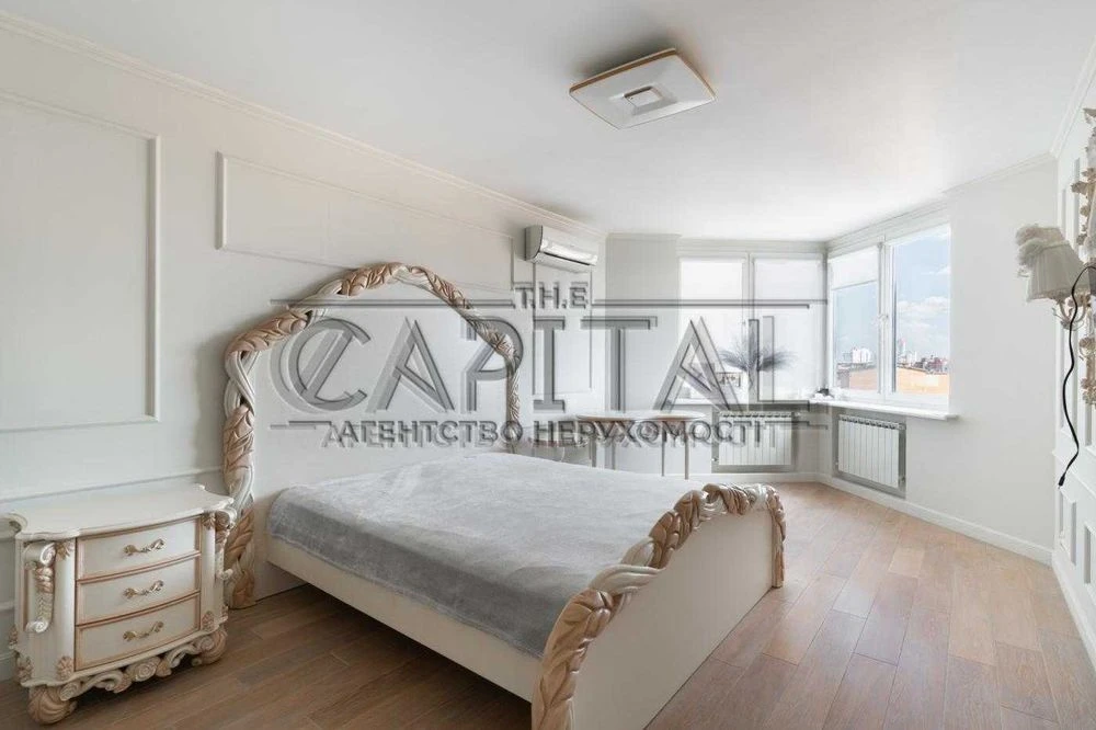 Продаж 4 кімнатної квартири ЖК Корона 140 кв.м.