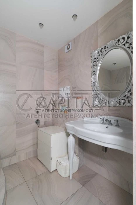 Продаж 4 кімнатної квартири ЖК Корона 140 кв.м.
